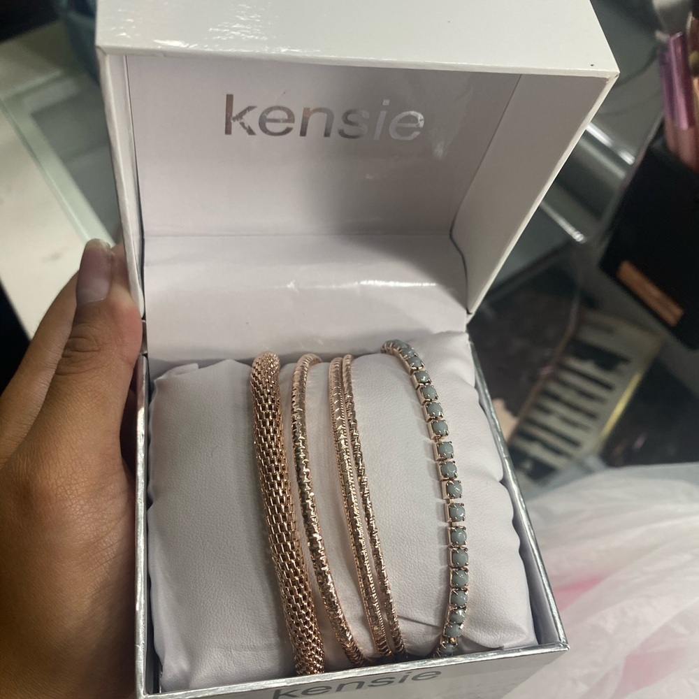 Kensie bangle bracelet